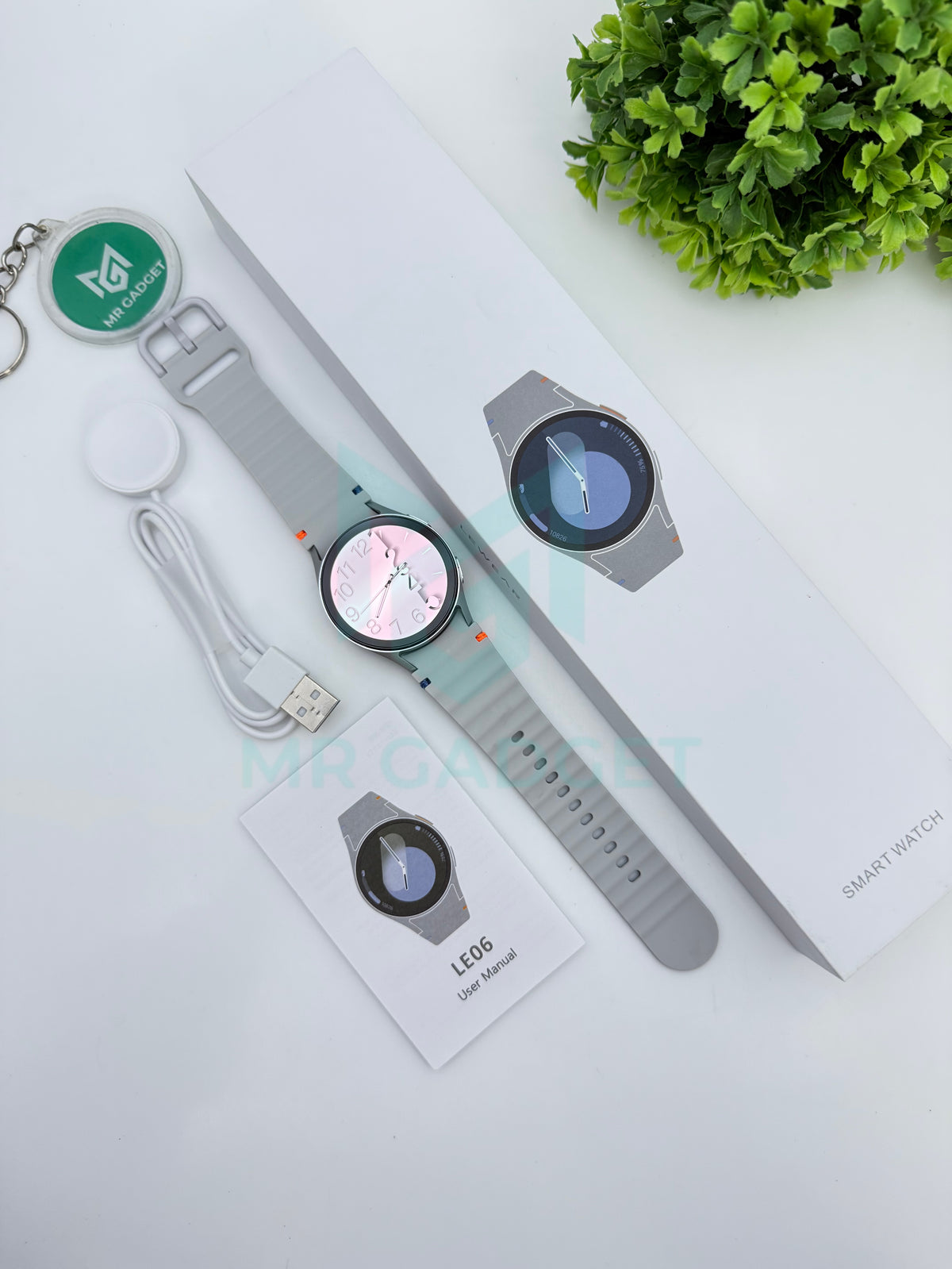 LE06 SMART WATCH